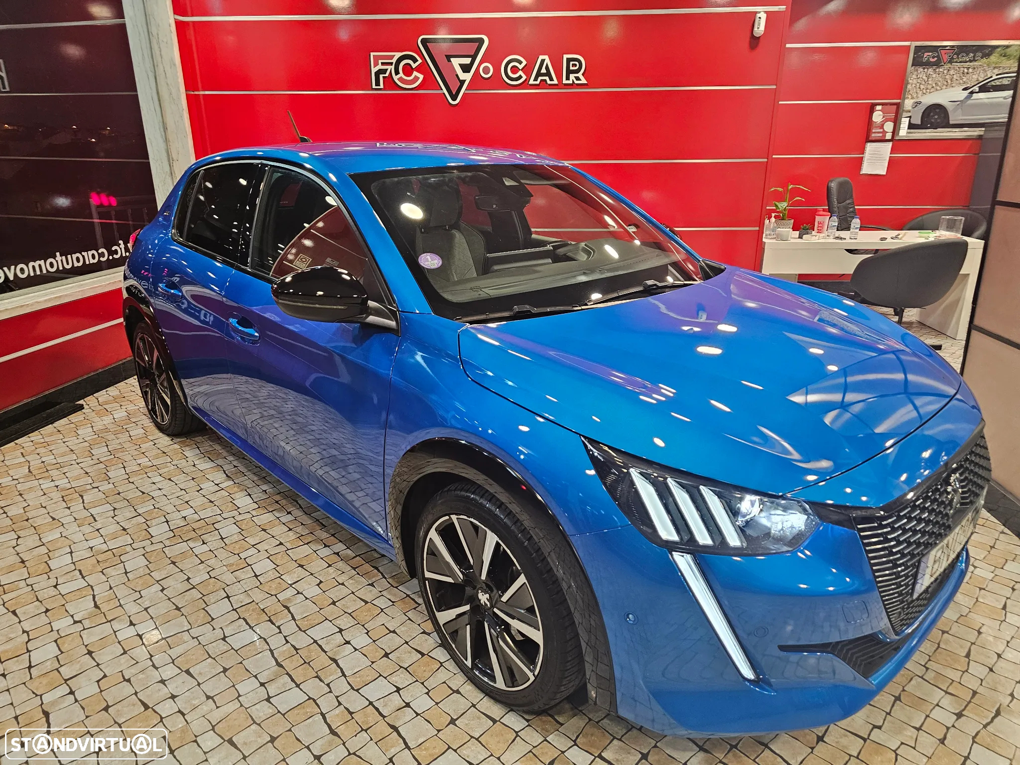 Peugeot 208 1.2 PureTech GT Line - 9