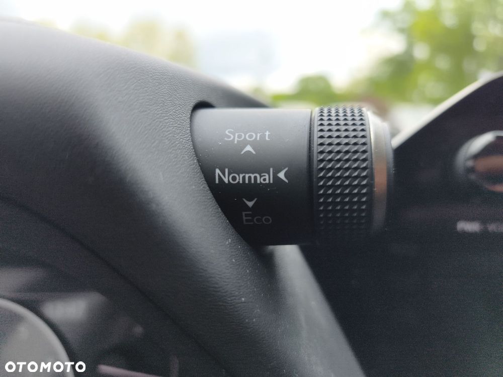 Lexus UX 200 GPF F Sport Design 2WD - 28