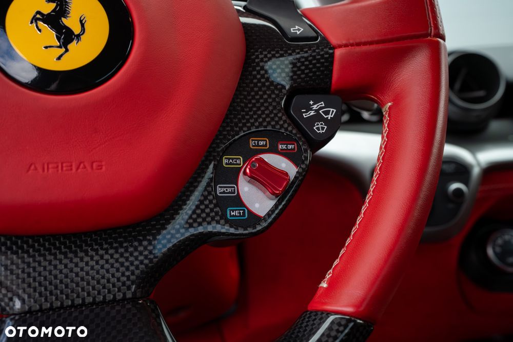 Ferrari F12berlinetta - 26
