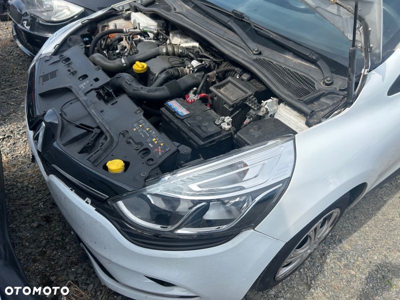Renault Clio - 6