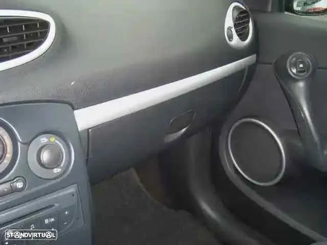 Renault Clio 1.2 16V Dynamique Luxe - 21