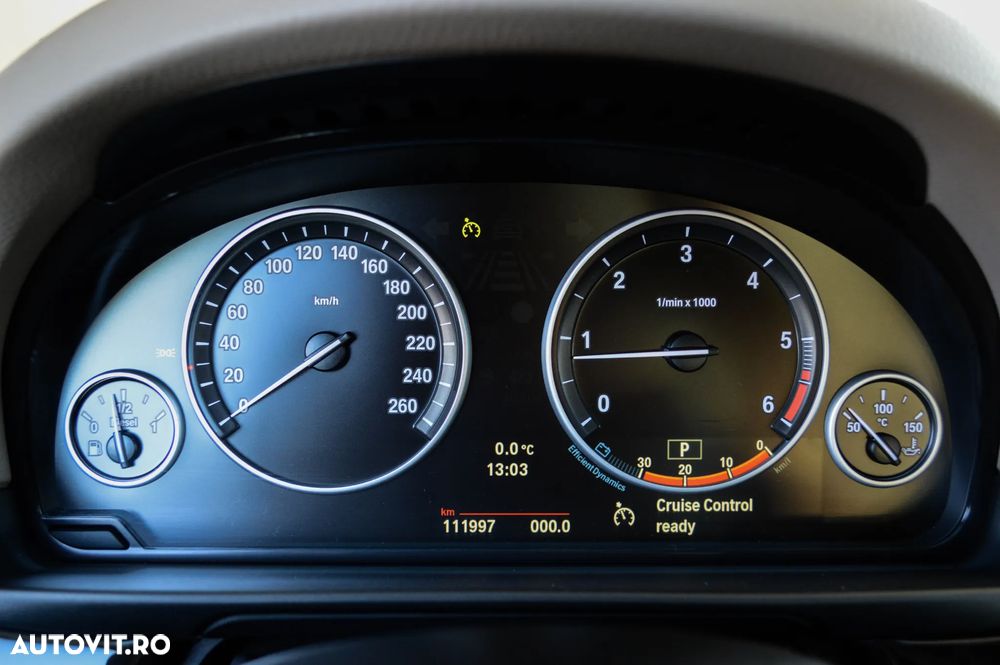 BMW Seria 5 525d xDrive Aut. Modern Line - 9