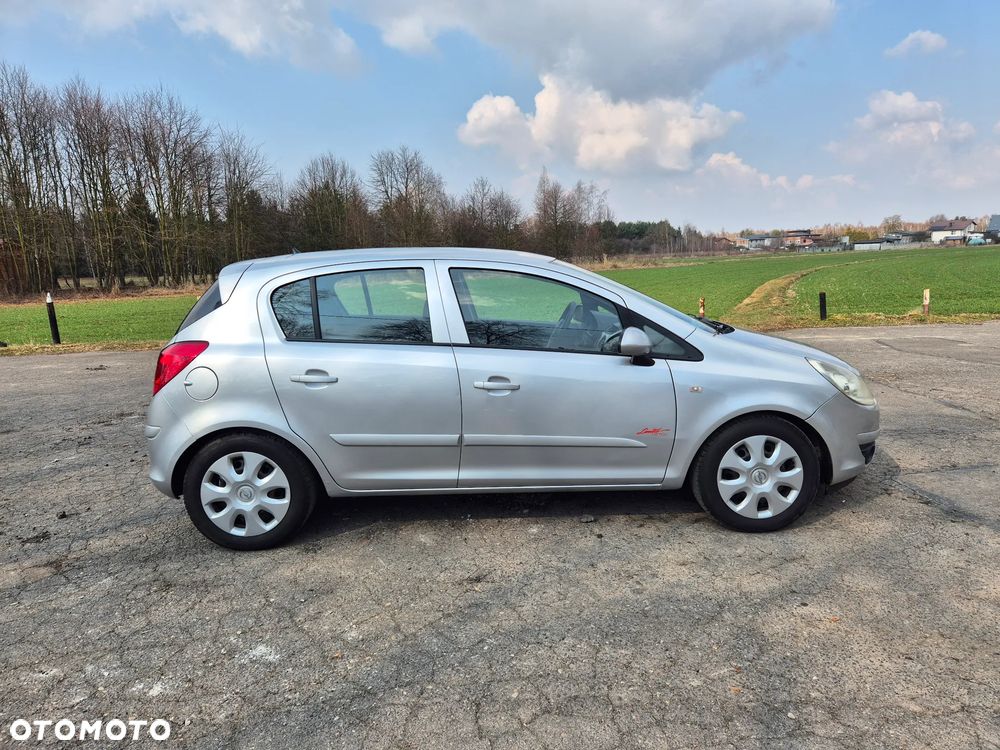 Opel Corsa 1.2 16V Edition - 6