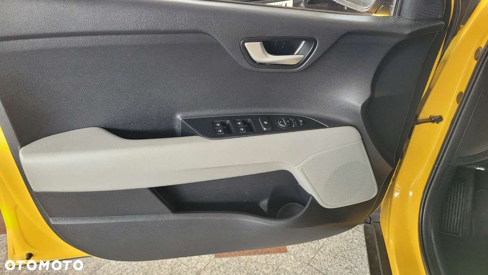 Kia Stonic - 18