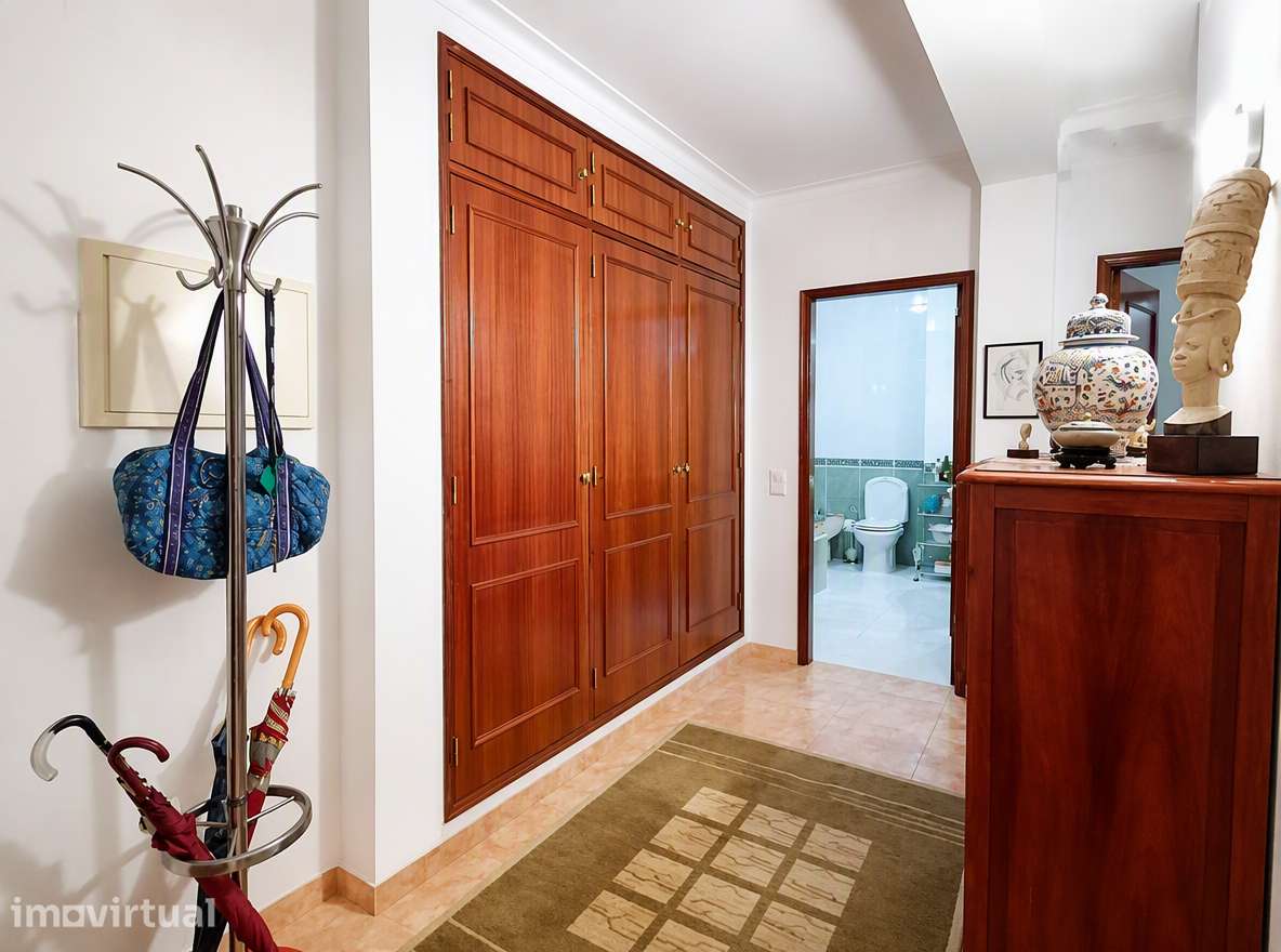 Apartamento T3, com garagem e arrecadação, no centro da vila. - Grande imagem: 2/31