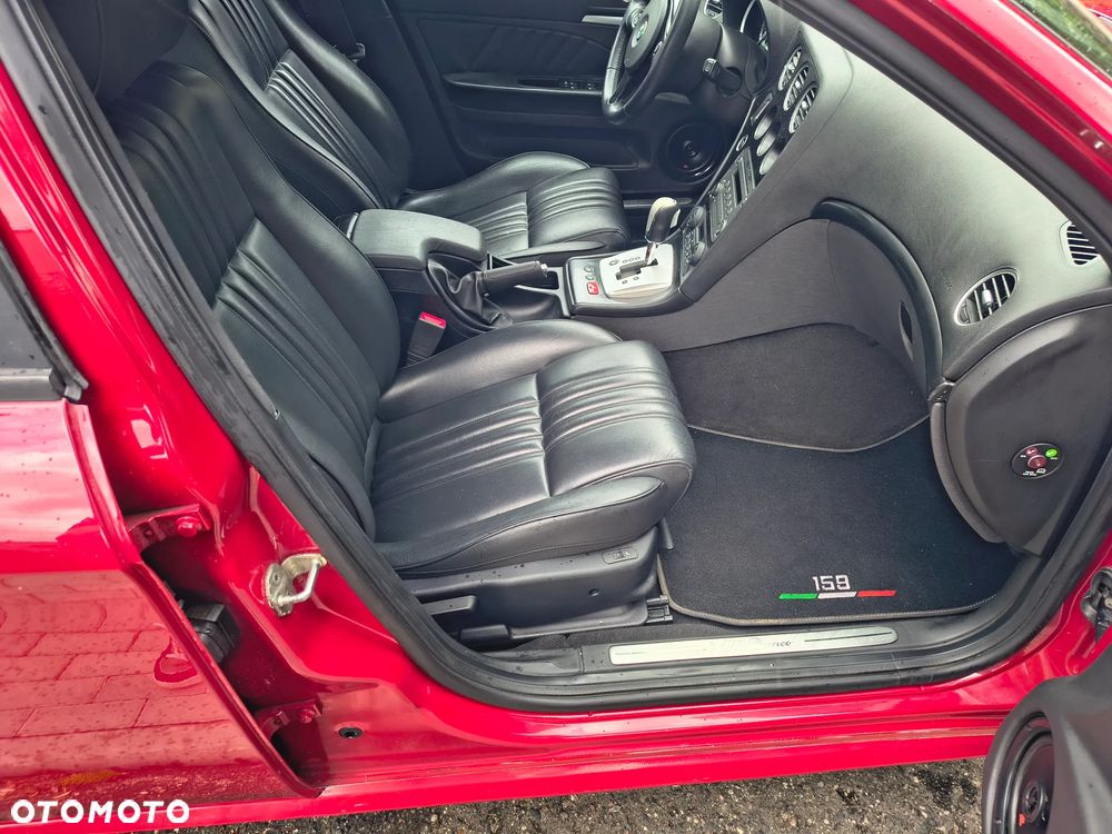 Alfa Romeo 159 3.2 JTS V6 24V Q4 Q-Tronic Distinctive - 10