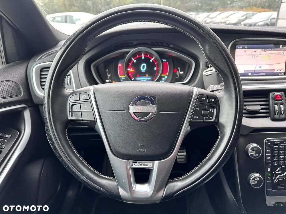Volvo V40 D2 R-Design Summum - 40
