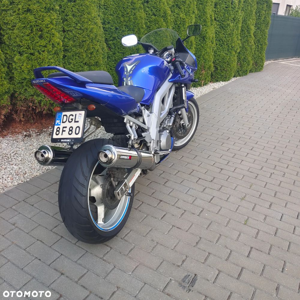 Suzuki SV - 8