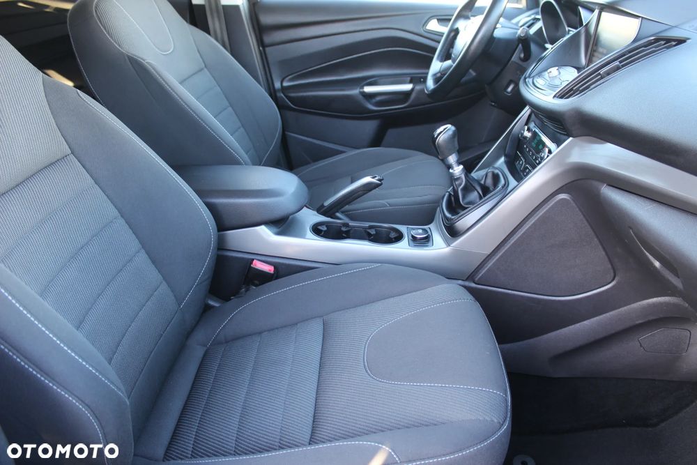 Ford Kuga 2.0 TDCi 2x4 Trend - 8