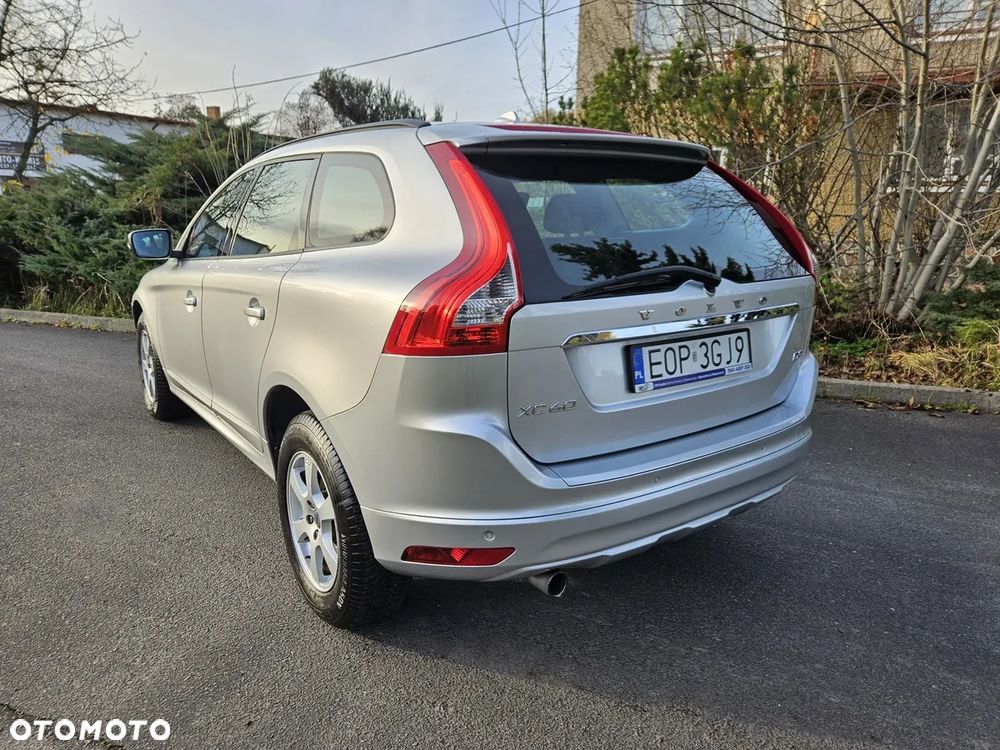 Volvo XC 60 D3 Momentum - 4