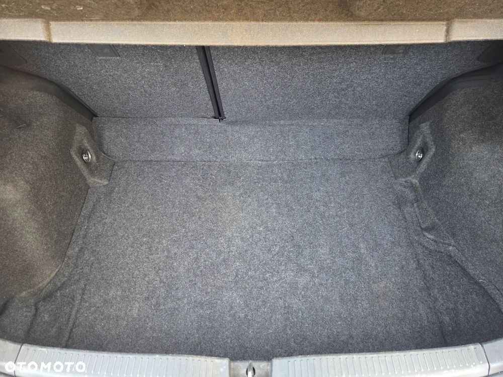 Toyota Auris 1.6 Valvematic Executive - 14