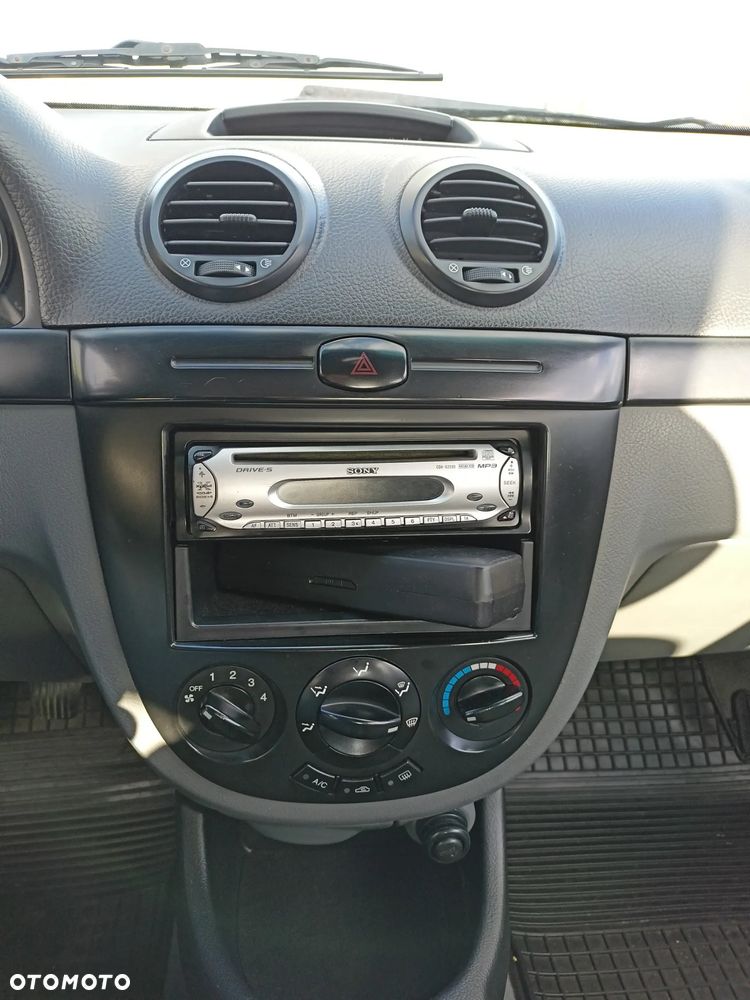 Chevrolet Lacetti - 10