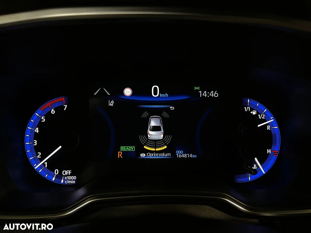 Toyota Corolla Sedan 1.8 HSD Business - 26