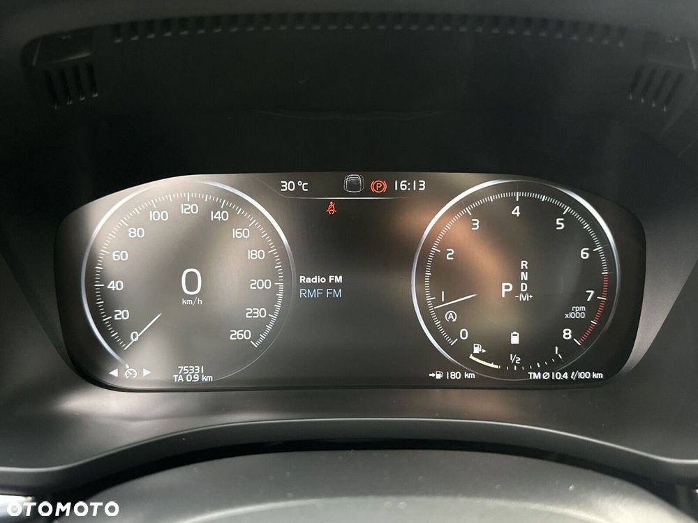 Volvo XC 60 B4 B Momentum - 26