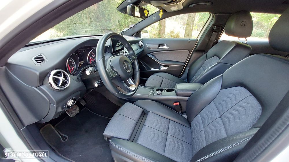 Mercedes-Benz GLA 180 - 8