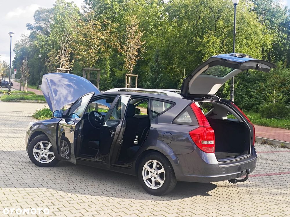 Kia Ceed Cee'd 1.6 Crdi Comfort + - 4