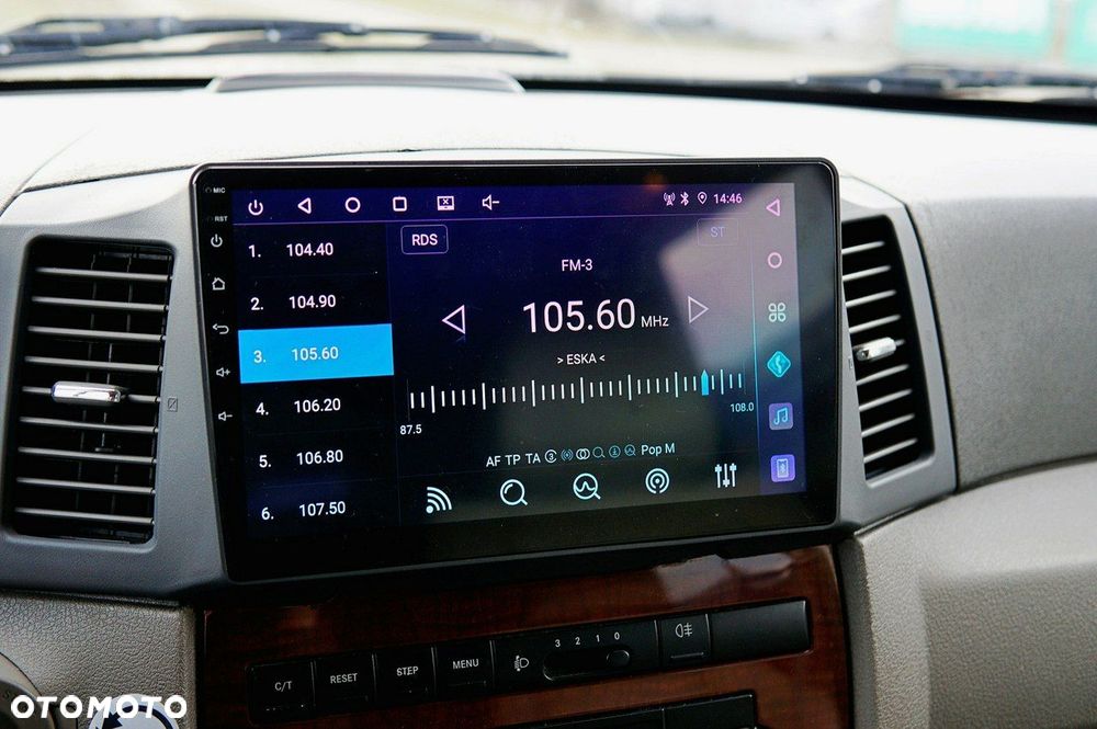 Jeep Grand Cherokee - 22