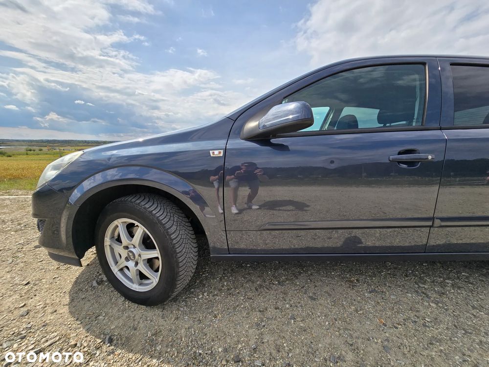 Opel Astra - 16