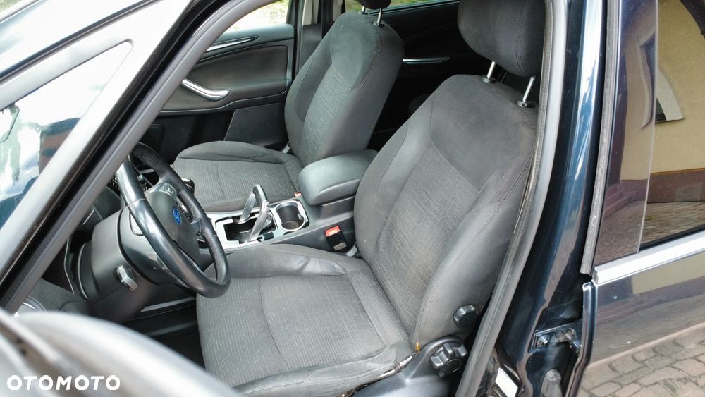 Ford Galaxy 2.0 TDCi Ghia - 12