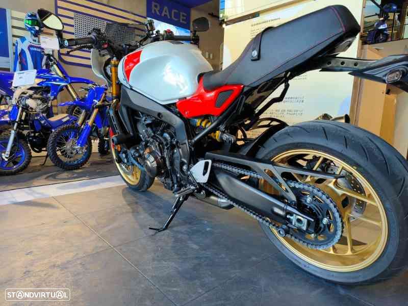 Yamaha XSR 900 - 9