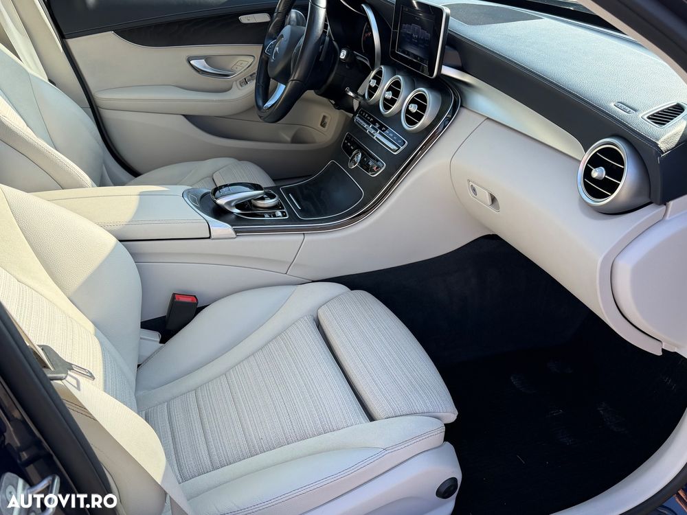 Mercedes-Benz C 250 d 4Matic 9G-TRONIC Exclusive - 8
