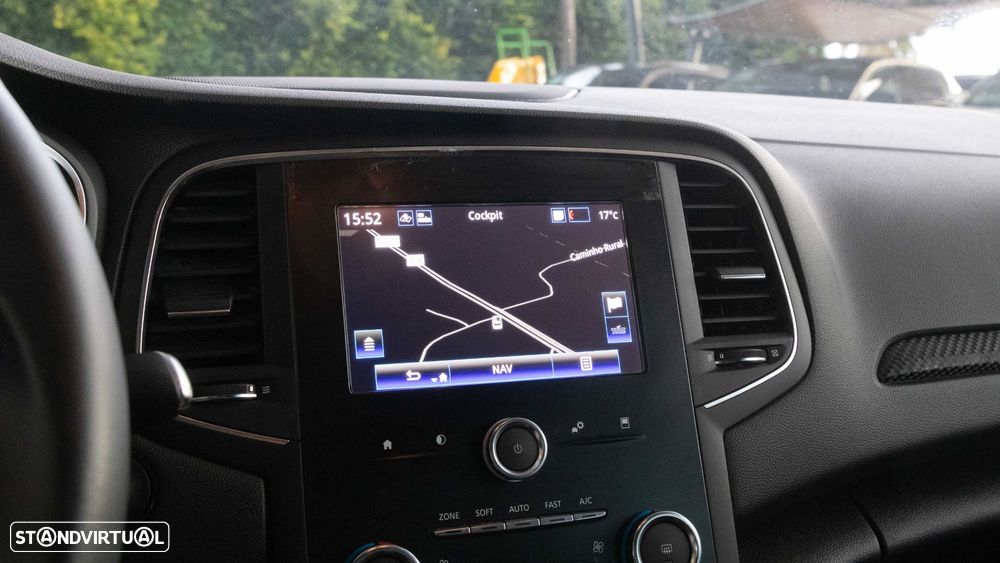 Renault Mégane Sport Tourer 1.5 Blue dCi Limited EDC - 8