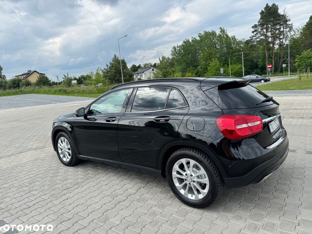 Mercedes-Benz GLA 200 (CDI) d 7G-DCT - 4