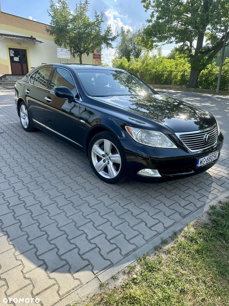 Lexus Inny - 1