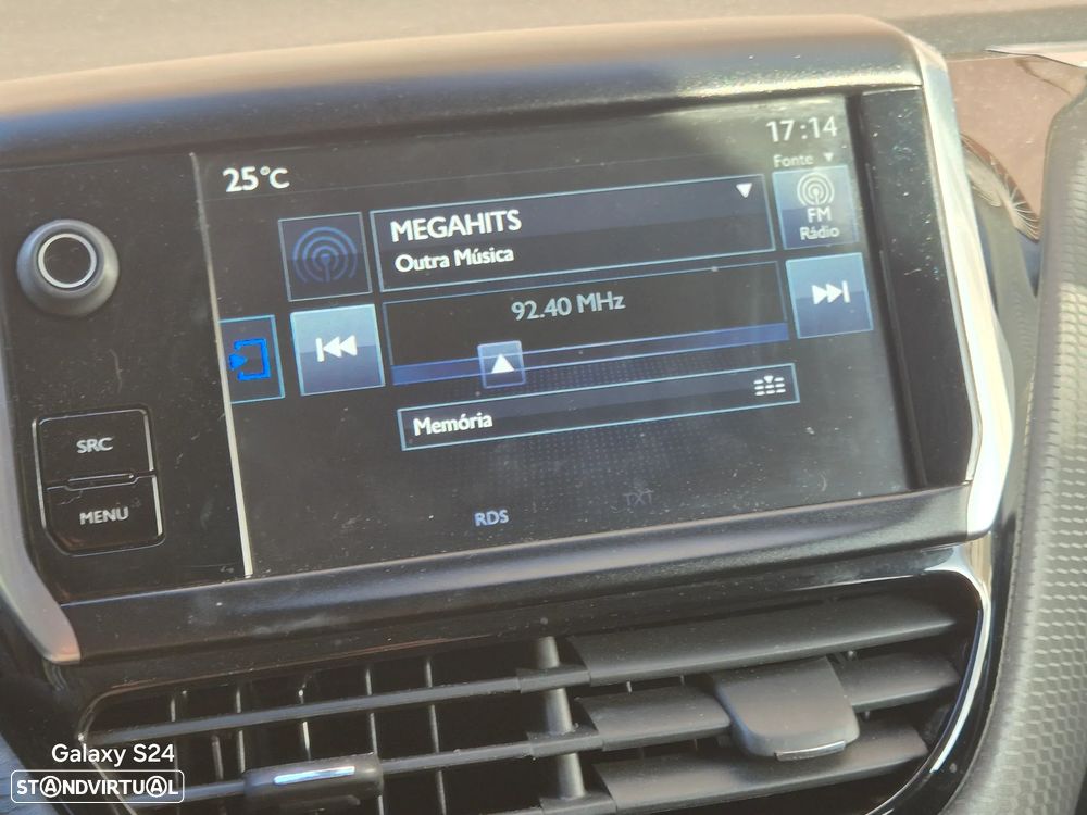 Peugeot 2008 1.2 PureTech Style - 6