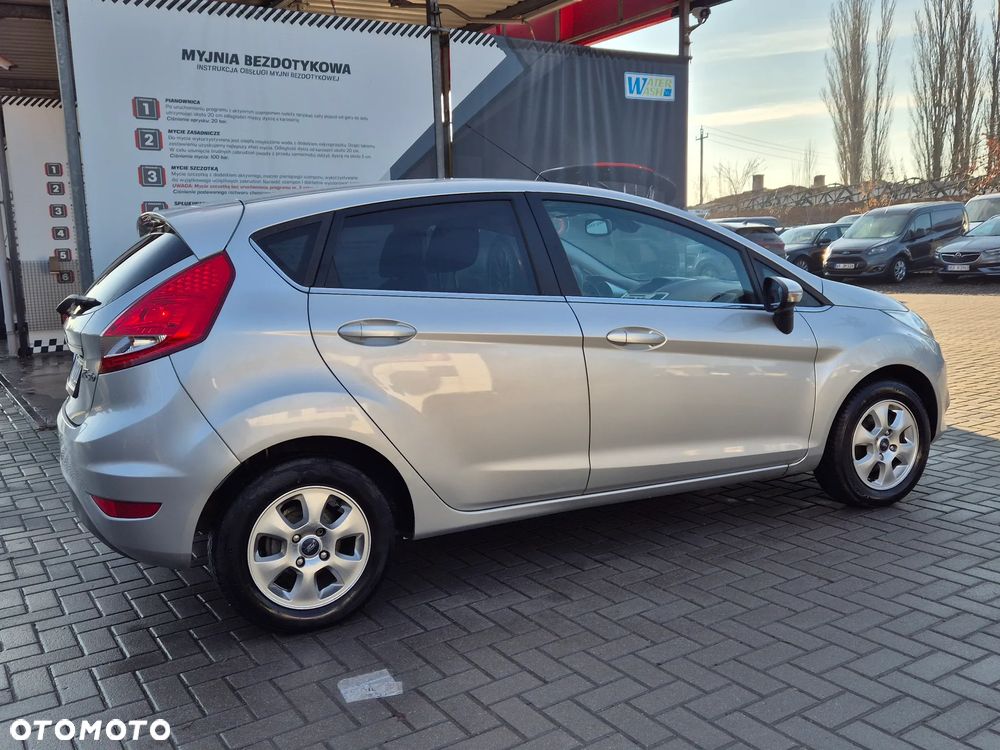 Ford Fiesta 1.4 Titanium - 12