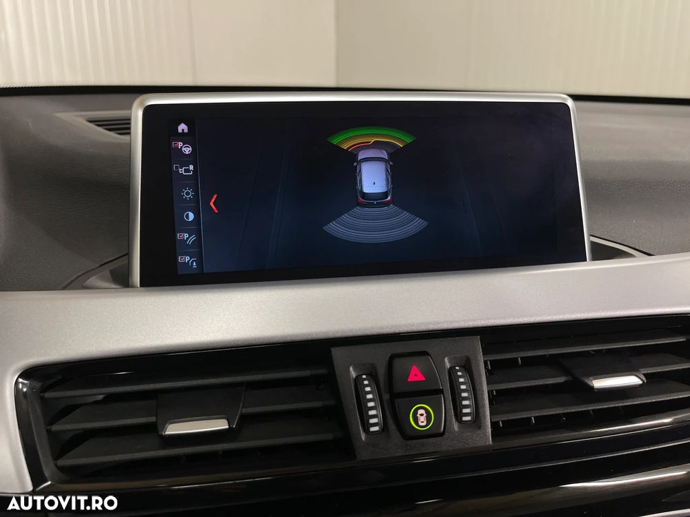 BMW X1 sDrive18d AT - 16