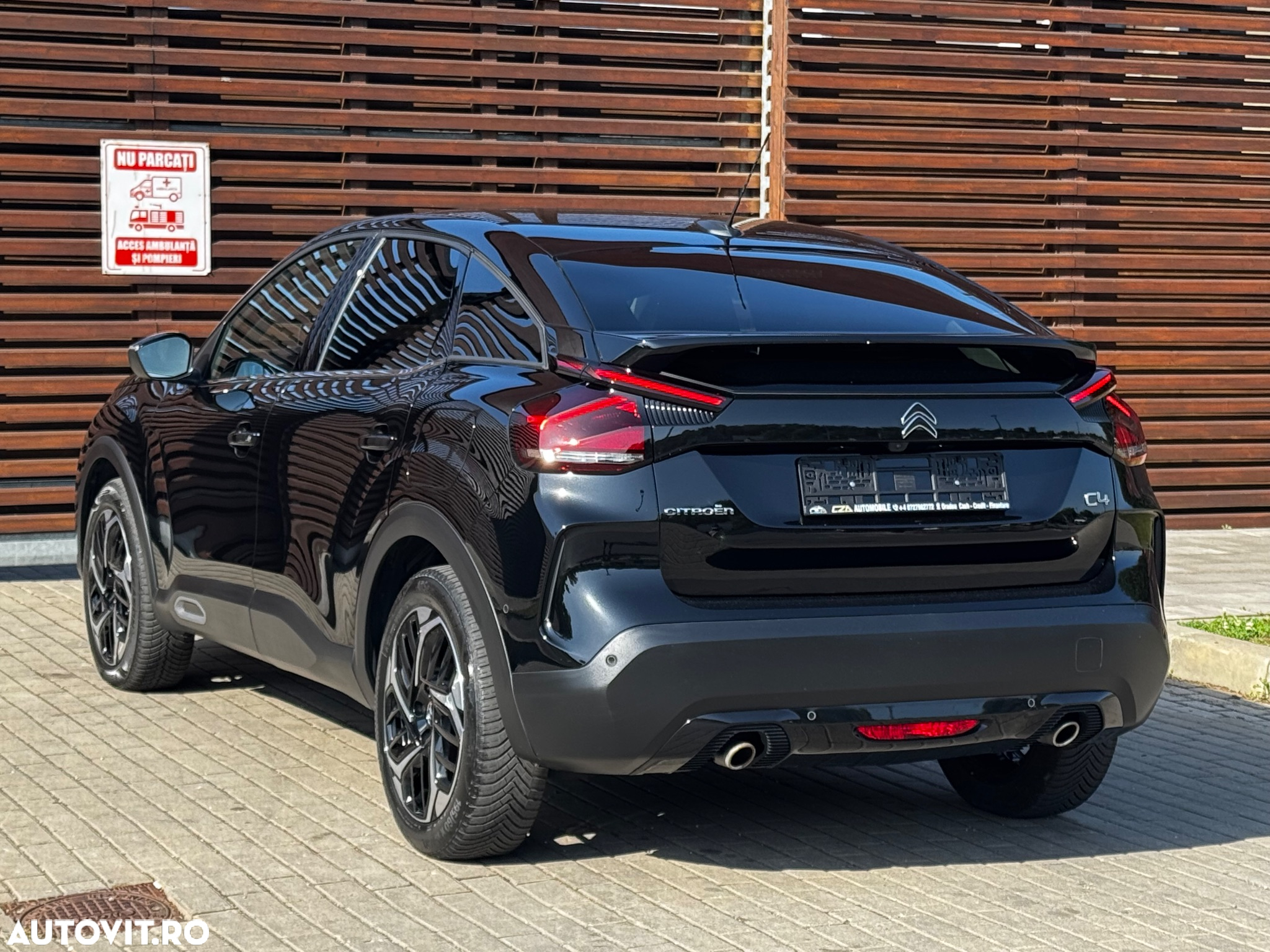 Citroën C4 1.2 PureTech S&S EAT8 Shine - 11