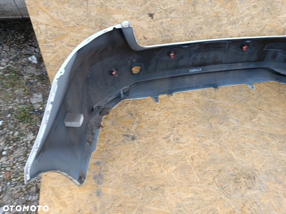 ZDERZAK TYŁ TYLNY TOYOTA COROLLA E21 SEDAN - 7