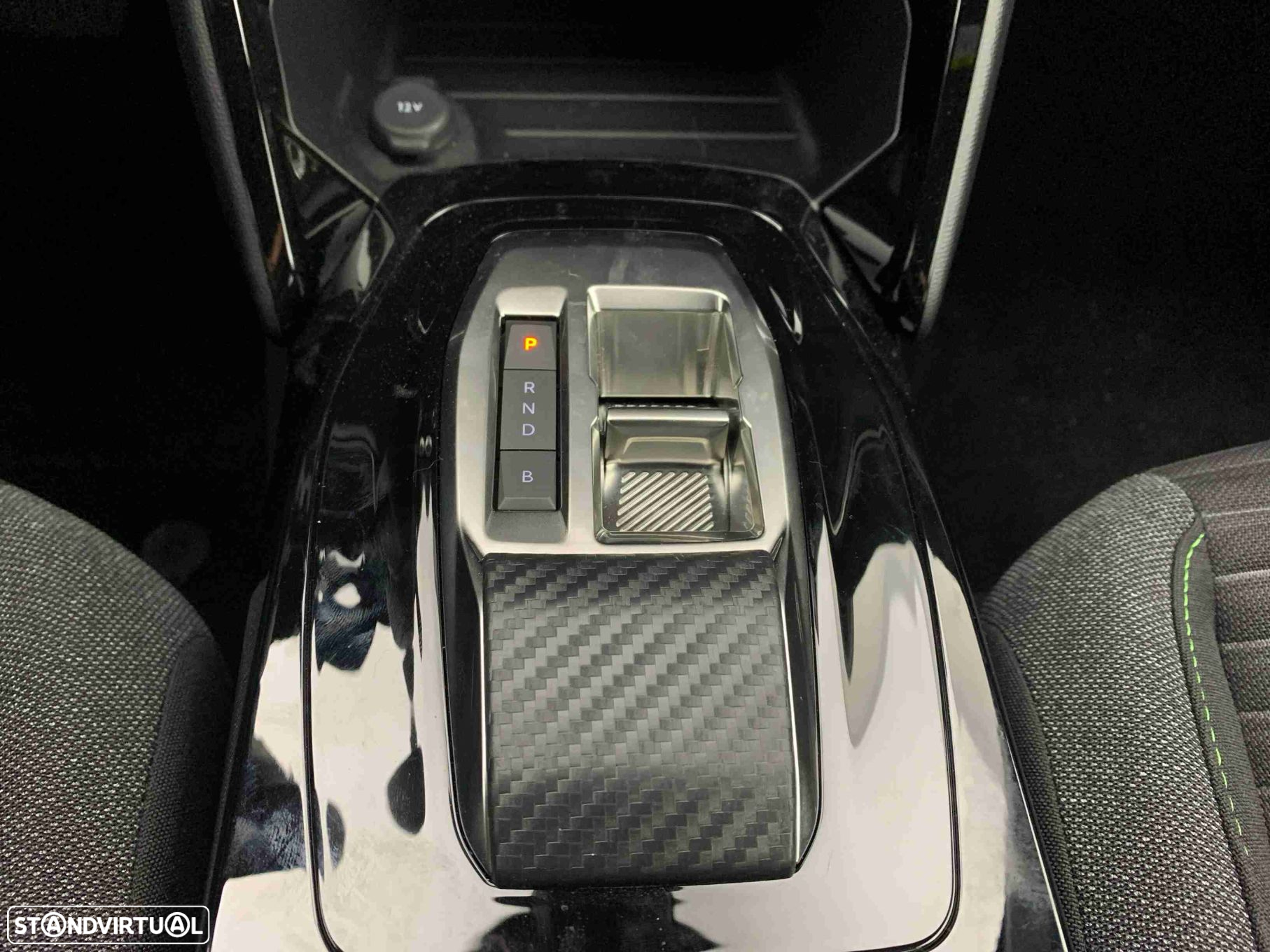 Peugeot e-2008 54 kWh Active - 9