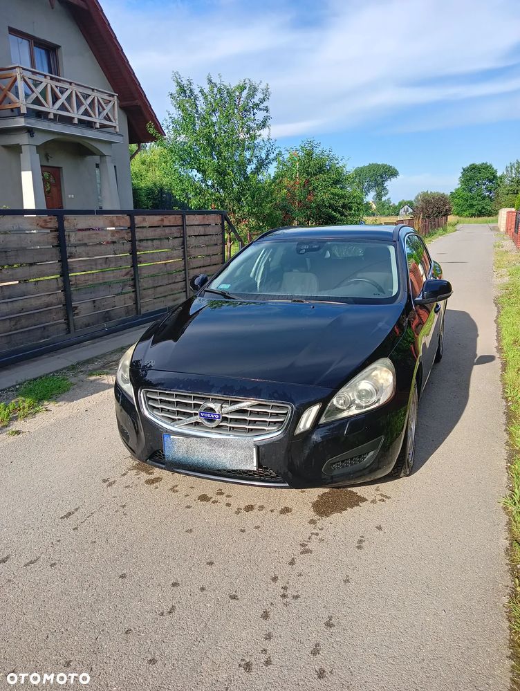 Volvo V60 D3 Summum - 1