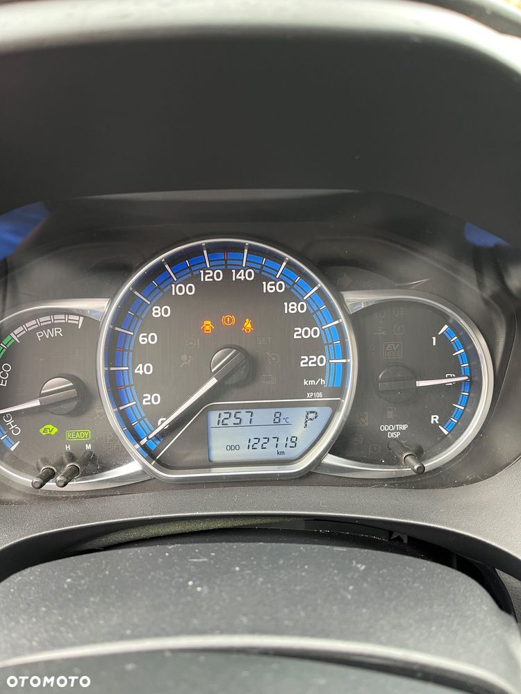 Toyota Yaris Hybrid 100 Life - 3