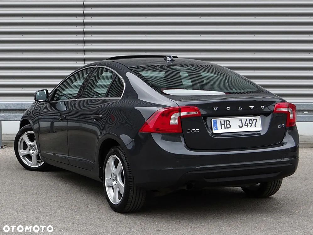 Volvo S60 D3 Summum - 3