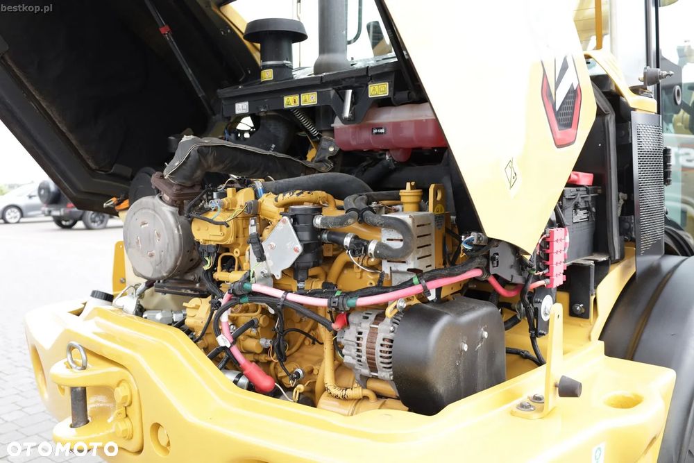 Caterpillar CAT 906M - 39