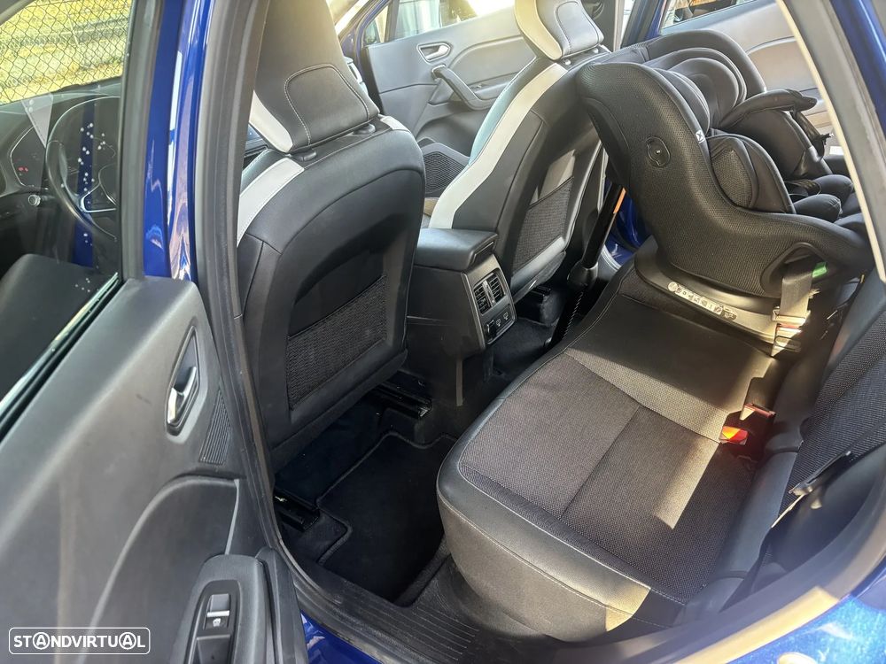 Renault Captur 1.0 TCe Exclusive - 19