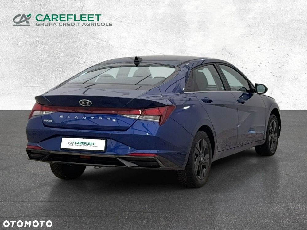 Hyundai Elantra - 5