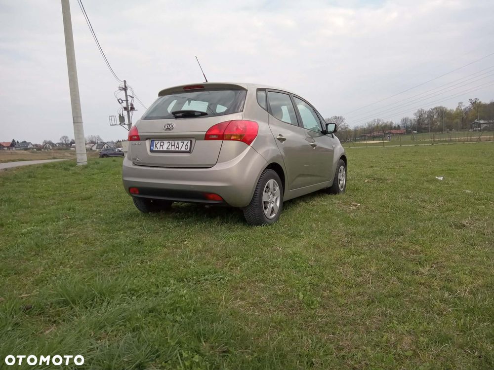 Kia Venga 1.4 S - 8