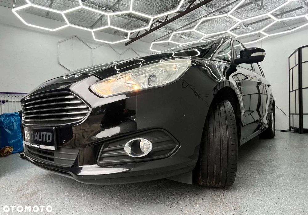 Ford S-Max - 14
