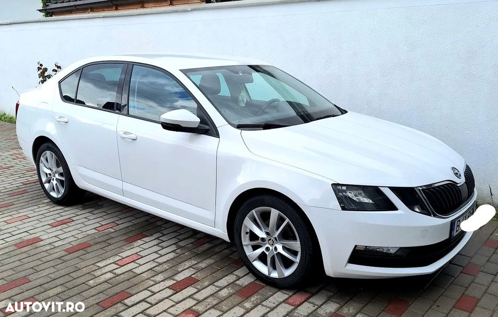 Skoda Octavia 1.6 TDI DSG Style - 5