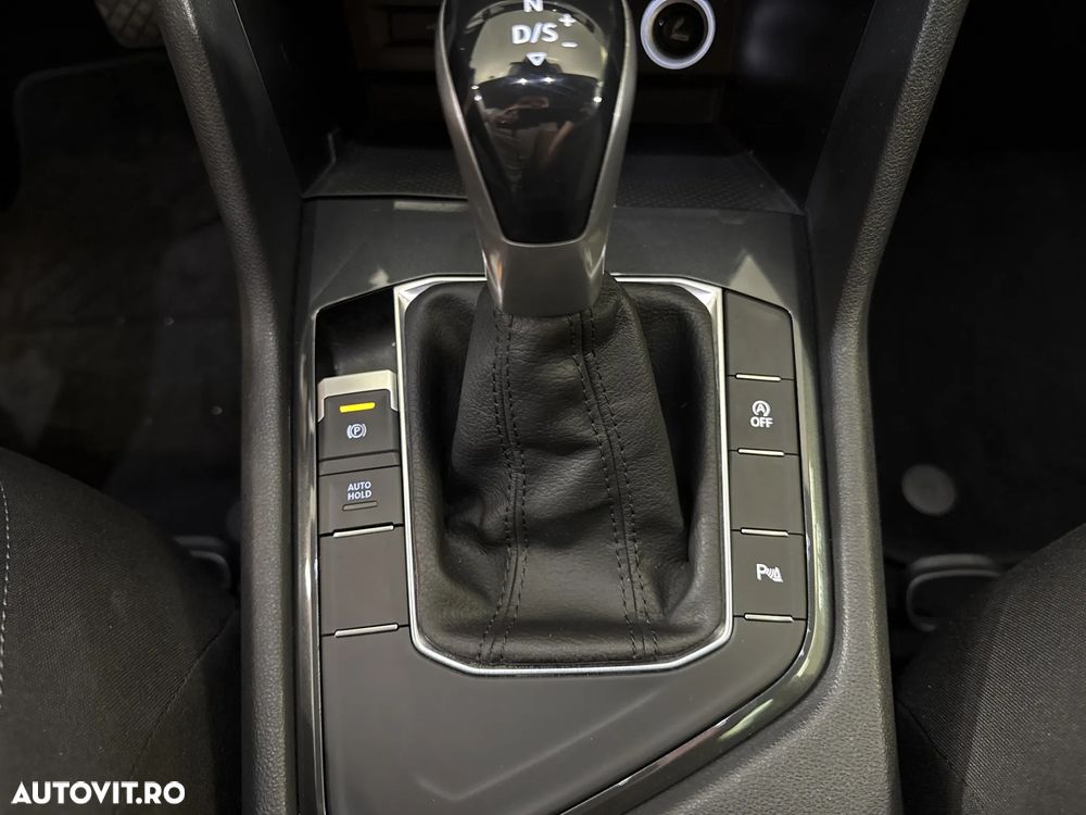 Volkswagen Tiguan - 18