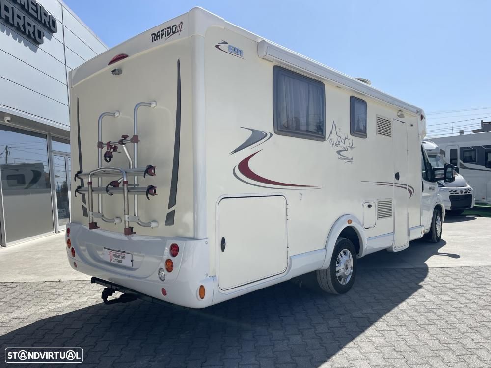 Rapido Serie 6F 691 cama central - 2