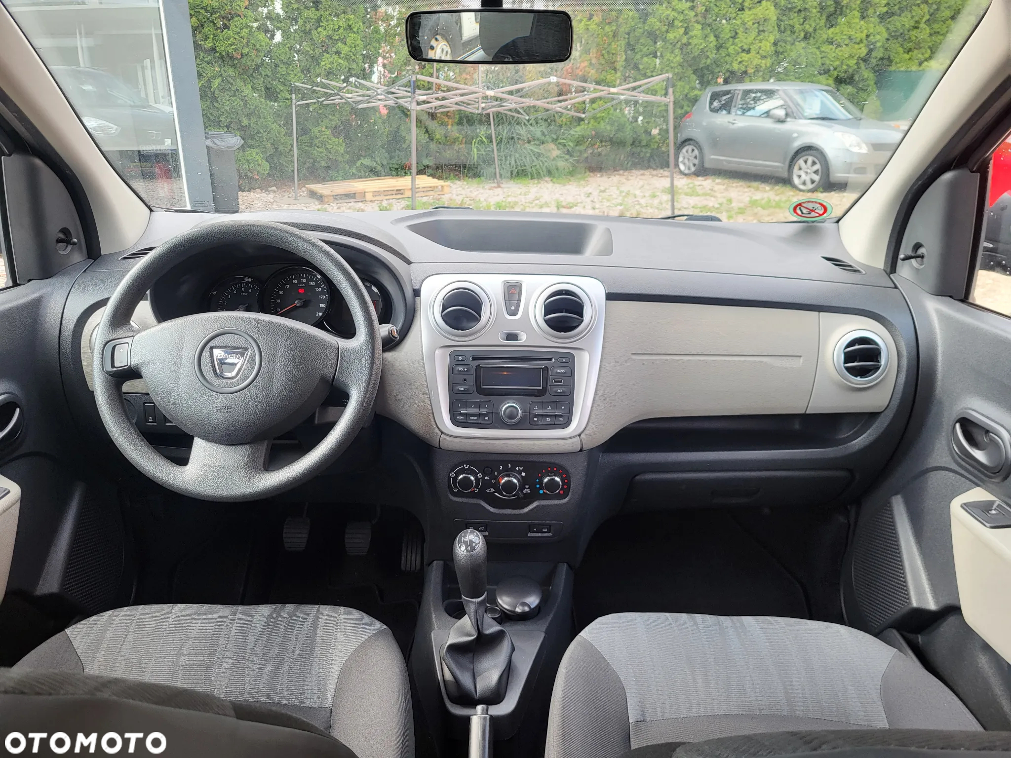 Dacia Lodgy 1.2 TCe Laureate - 8