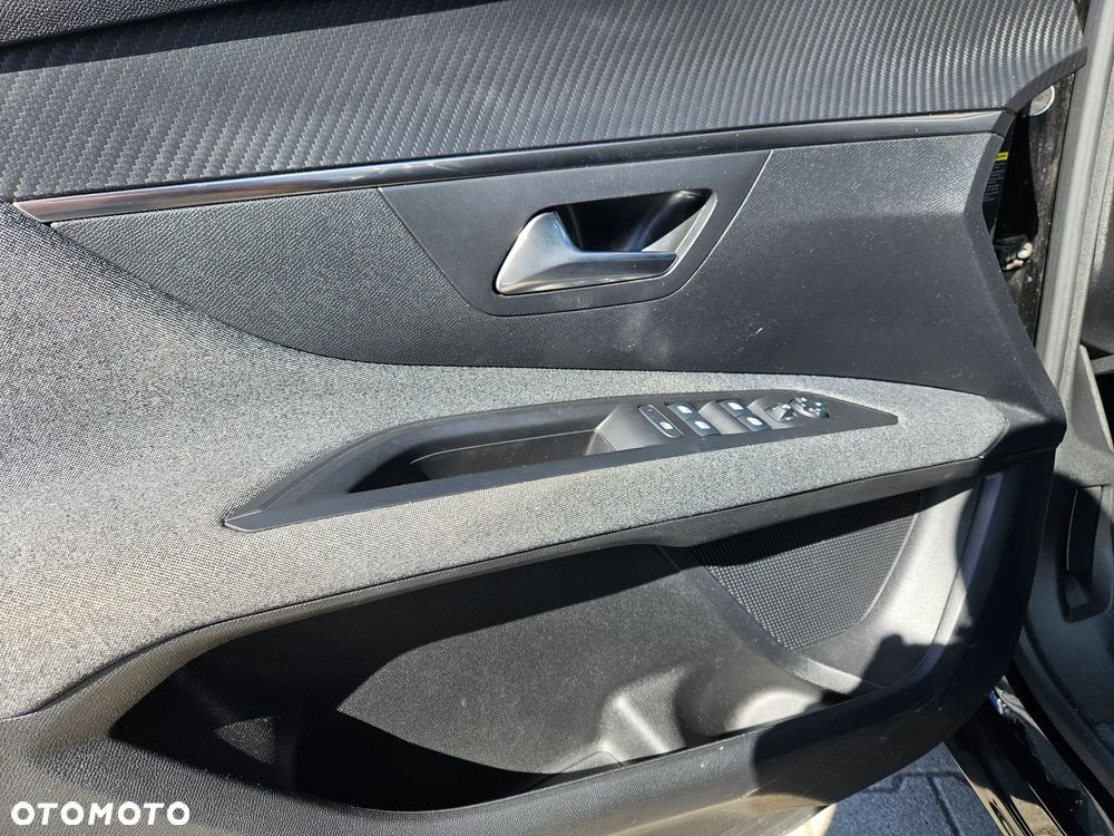 Peugeot 3008 1.5 BlueHDi Allure S&S EAT8 - 14