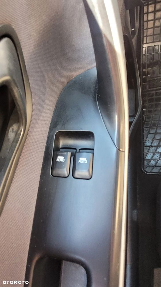Kia Ceed - 14