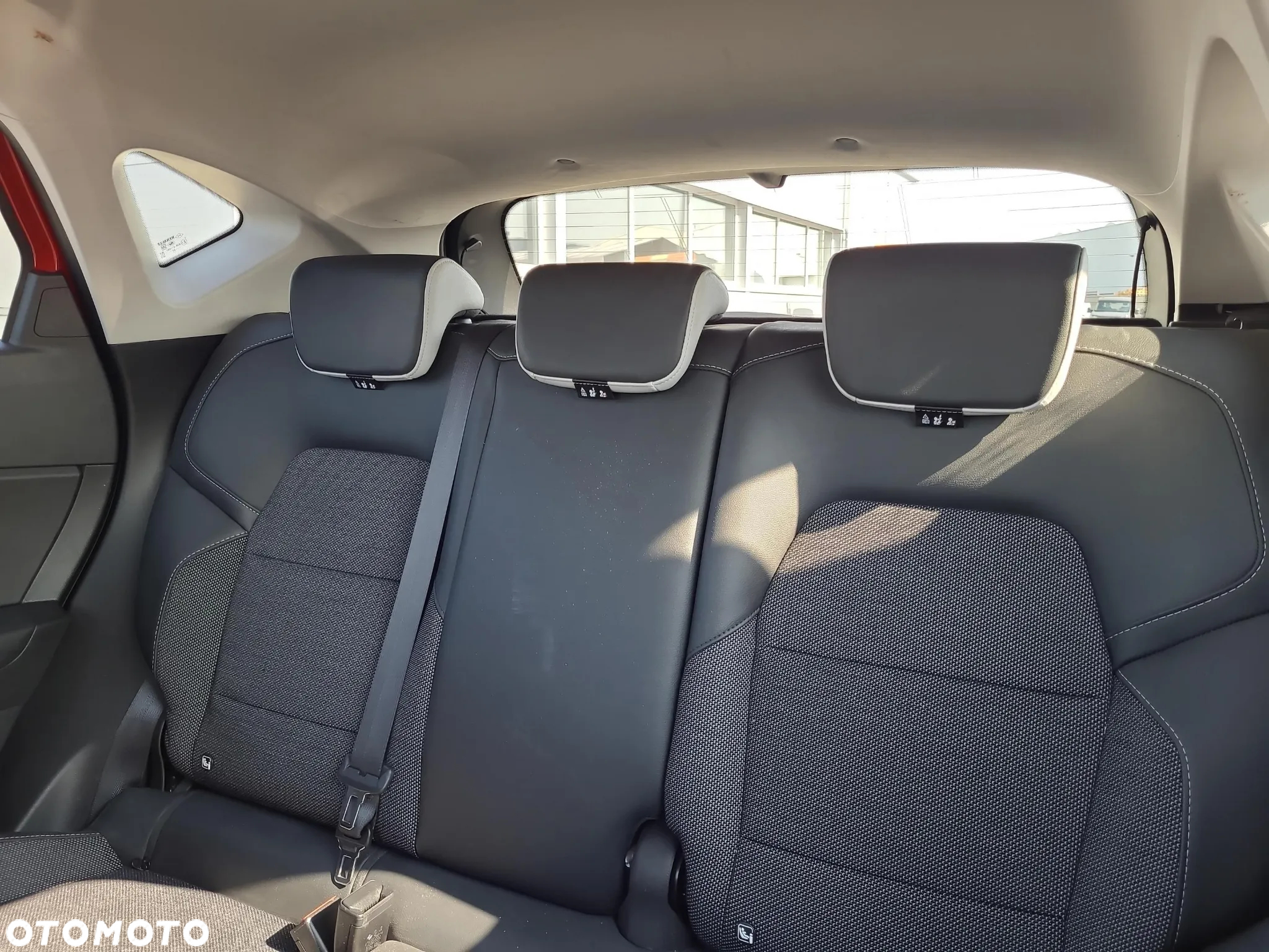 Renault Captur 1.0 TCe Intens - 16