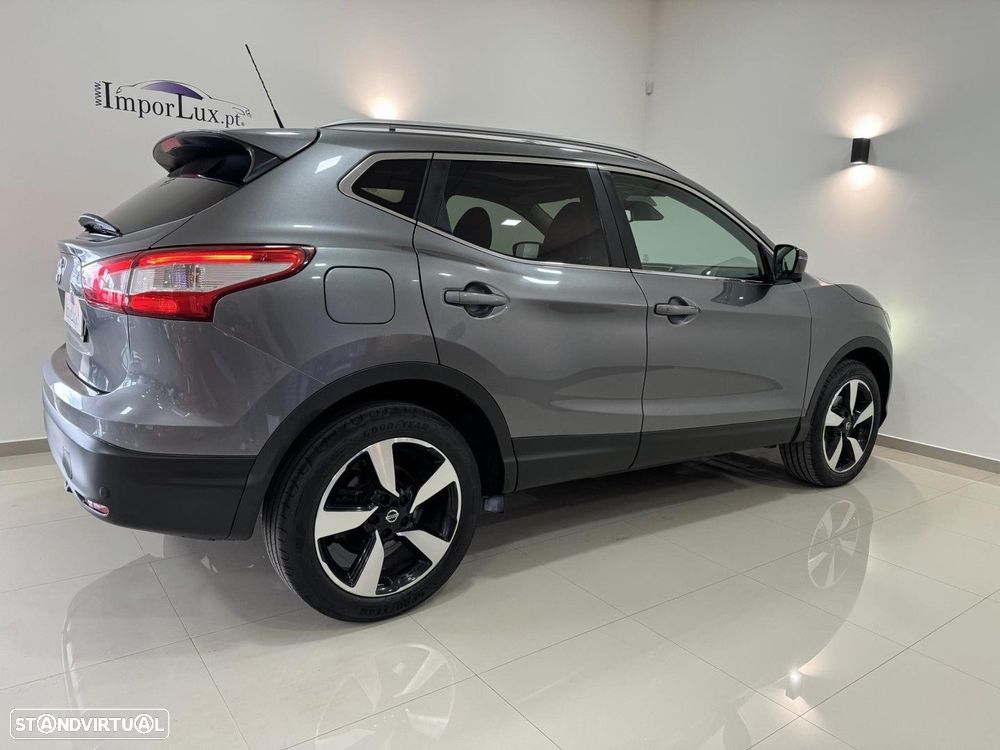 Nissan Qashqai 1.5 dCi N-Connecta - 2